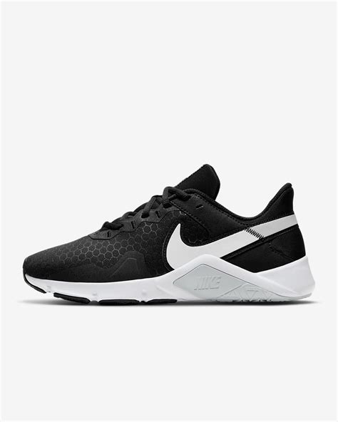 nike schuh legend essential ii schwarz/rot|Nike Legend Essential 2 Women's Workout Shoes. Nike.com.